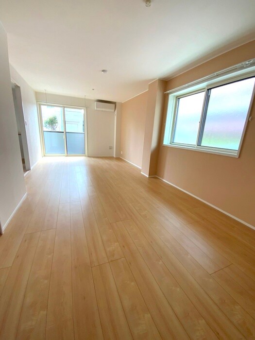 物件内観写真21　(居室)