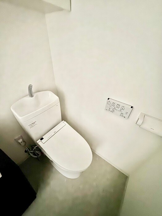 物件内観写真14　(トイレ)