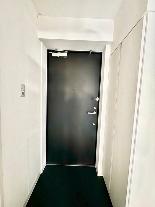 物件内観写真16　(玄関)