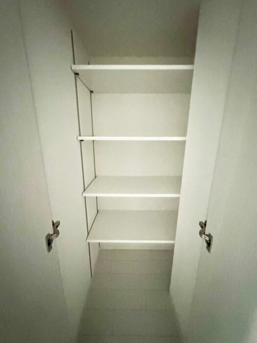 物件内観写真22　(収納)