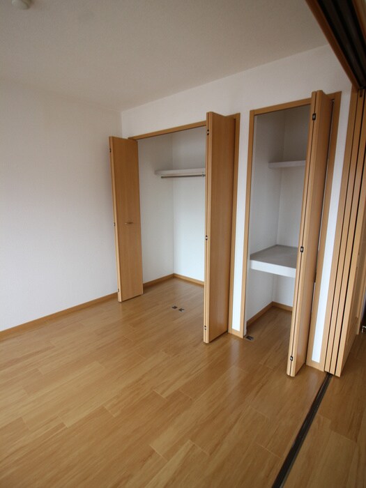 物件内観写真11　(収納)