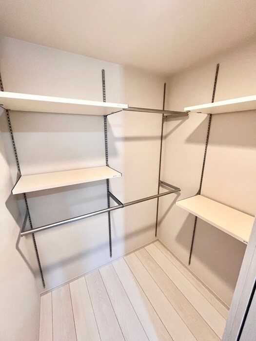 物件内観写真11　(収納)