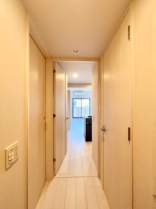 物件内観写真18　(廊下)