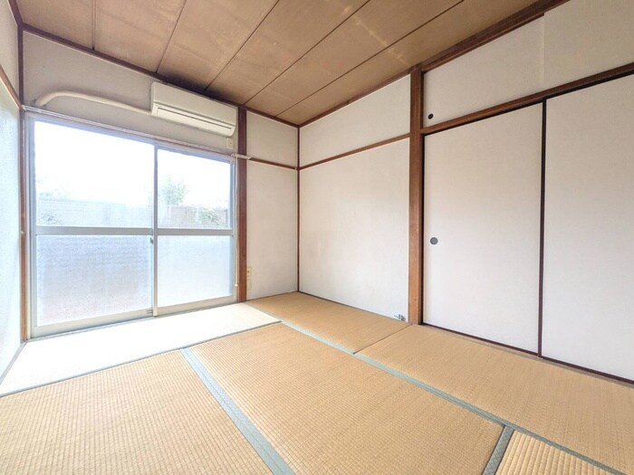 物件内観写真8　(居室)