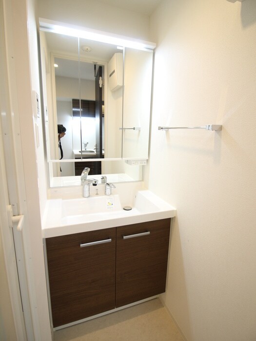 物件内観写真8　(洗面)