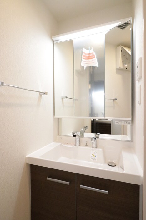 物件内観写真10　(洗面)