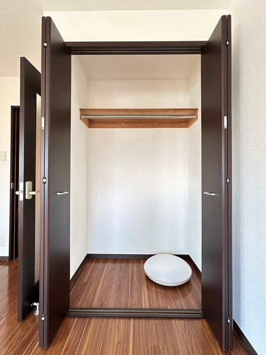 物件内観写真12　(収納)