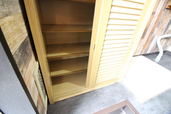 物件内観写真8　(靴箱)