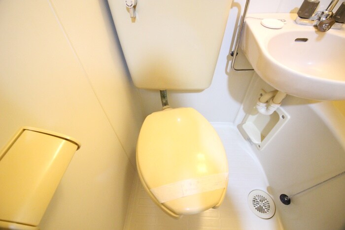 物件内観写真12　(トイレ)