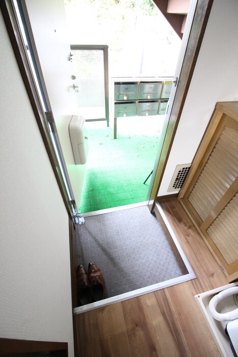 物件内観写真17　(玄関)