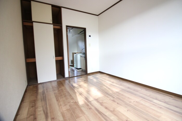 物件内観写真19　(居室)