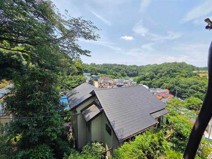 物件内観写真19　(室内からの展望)