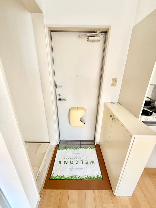 物件内観写真19　(玄関)