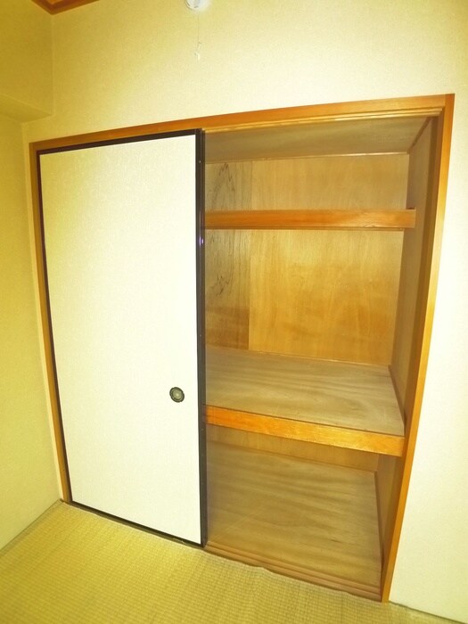 物件内観写真7　(収納)