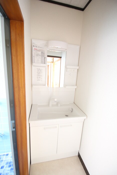 物件内観写真10　(洗面)