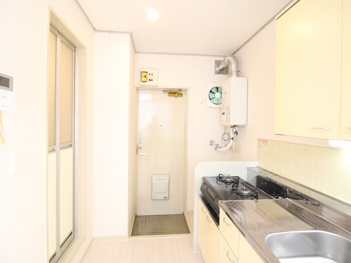 物件内観写真16　(廊下)