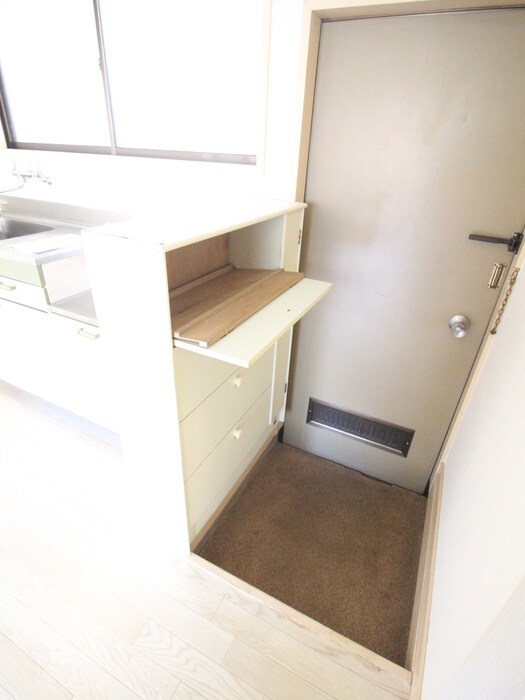 物件内観写真18　(靴箱)