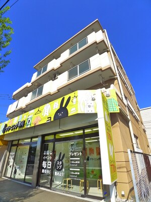 サンタカラ外観写真