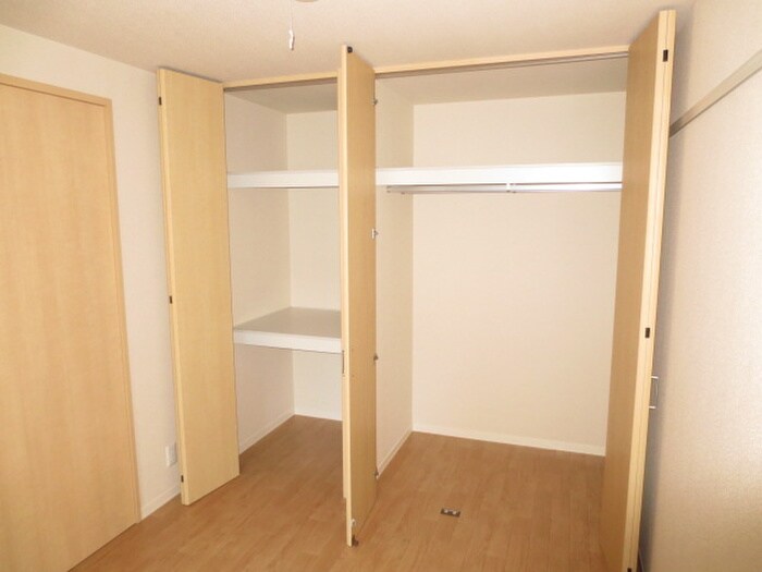 物件内観写真7　(収納)