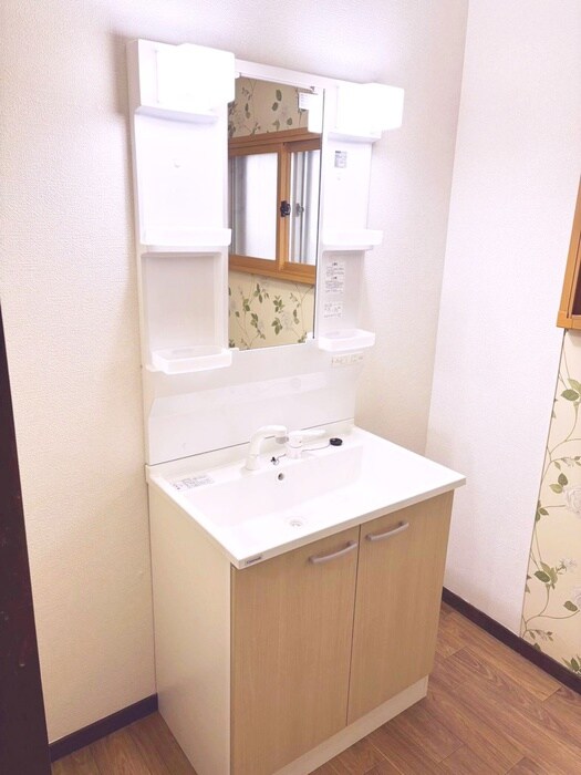 物件内観写真11　(洗面)