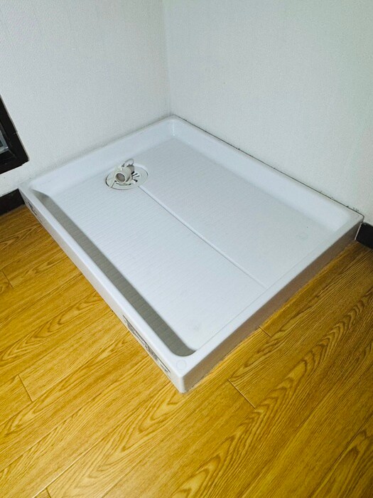 物件内観写真15　(洗濯機置場)