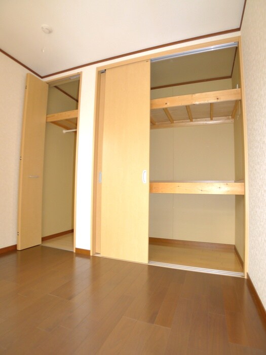 物件内観写真7　(収納)