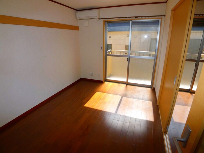 物件内観写真14　(室内からの展望)