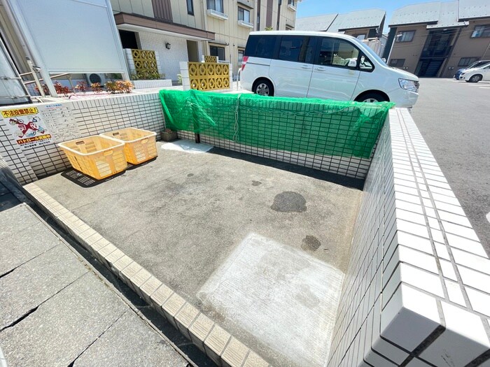 物件外観写真6　(建物設備)