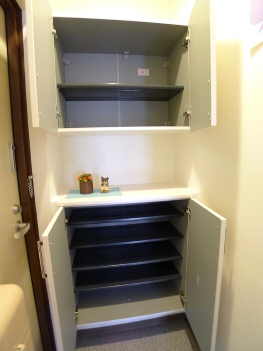 物件内観写真16　(靴箱)