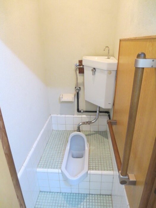 物件内観写真14　(トイレ)