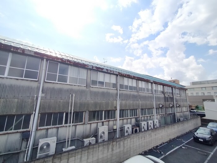 物件内観写真22　(室内からの展望)