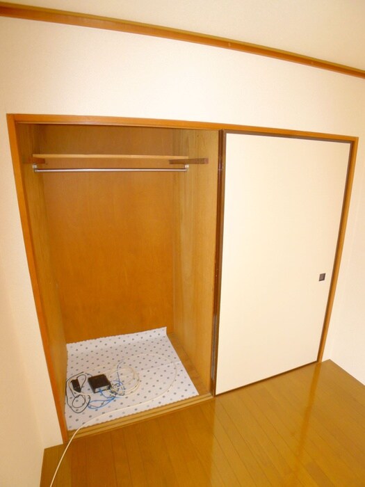物件内観写真15　(収納)