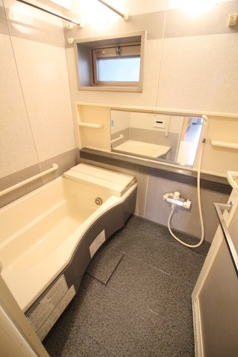 物件内観写真13　(バス／シャワールーム等)