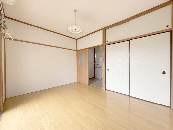物件内観写真5　(居室)