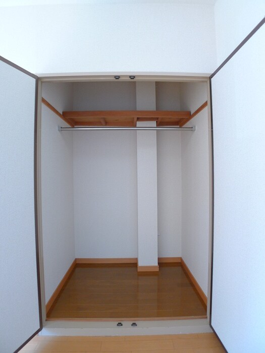 物件内観写真11　(収納)