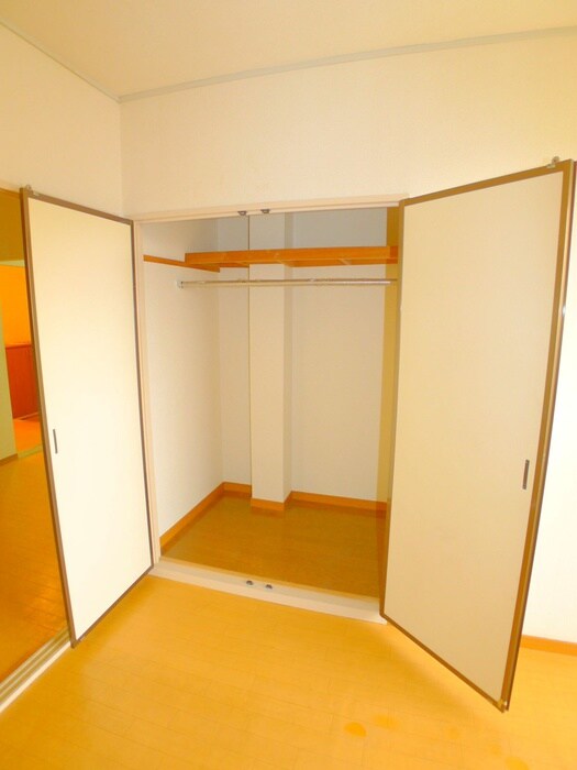 物件内観写真12　(収納)