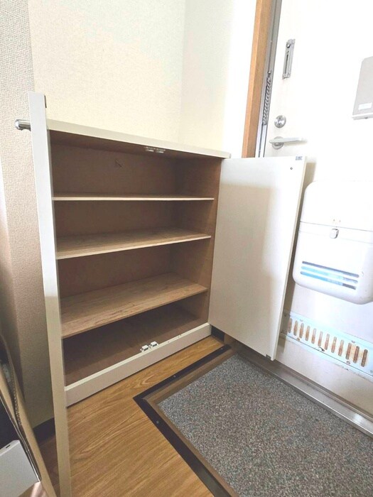 物件内観写真12　(靴箱)