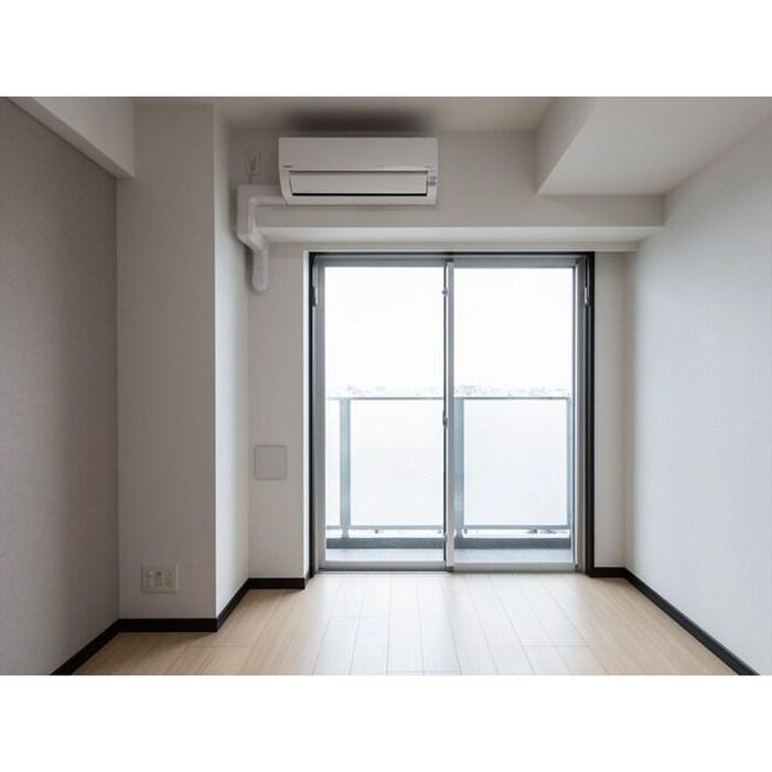 物件内観写真4　(居室)