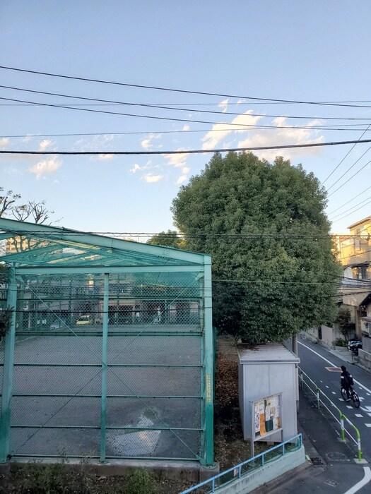 物件内観写真22　(室内からの展望)