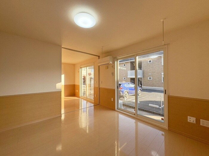 物件内観写真7　(居室)