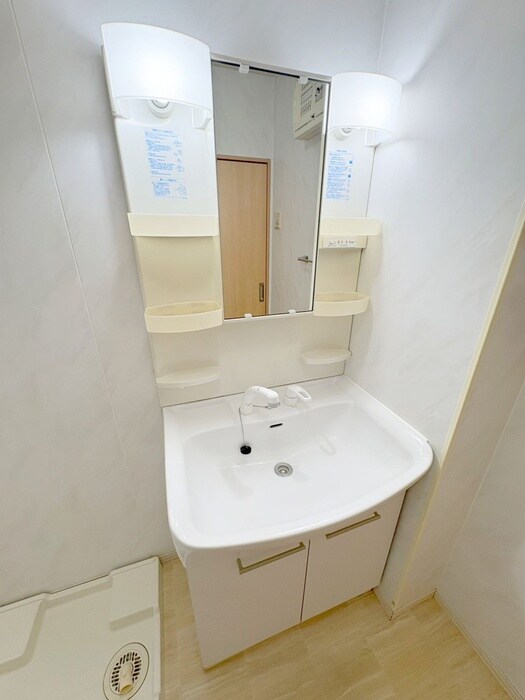 物件内観写真12　(洗面)