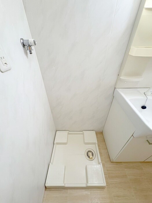 物件内観写真17　(洗濯機置場)