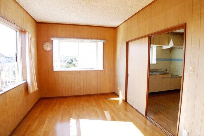 物件内観写真8　(居室)