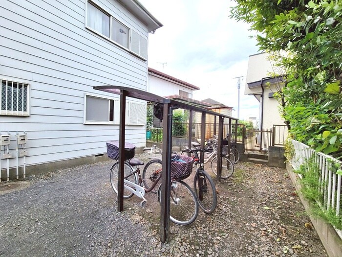 物件外観写真5　(駐輪場)