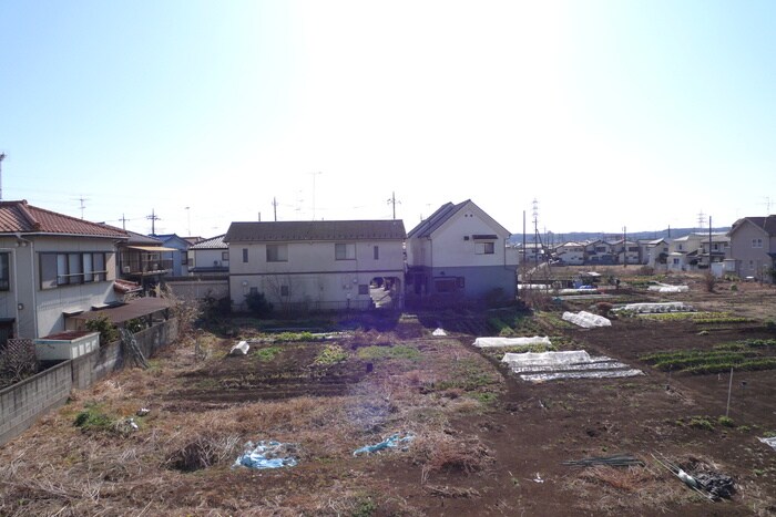 物件内観写真11　(室内からの展望)