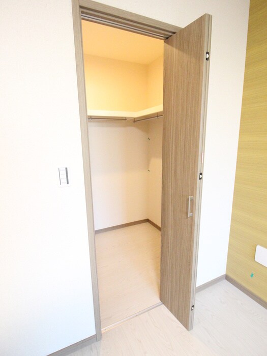 物件内観写真11　(収納)