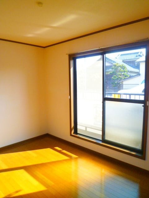 物件内観写真4　(居室)