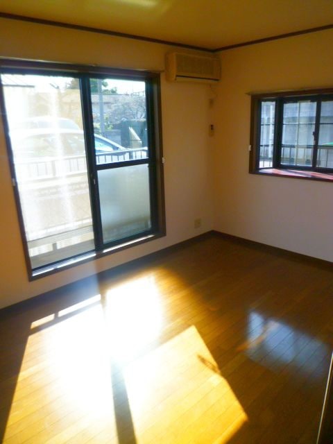 物件内観写真5　(居室)