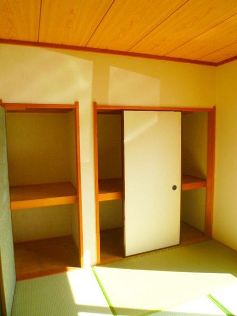 物件内観写真8　(収納)