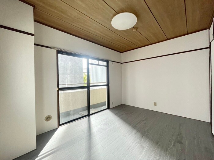 物件内観写真9　(居室)